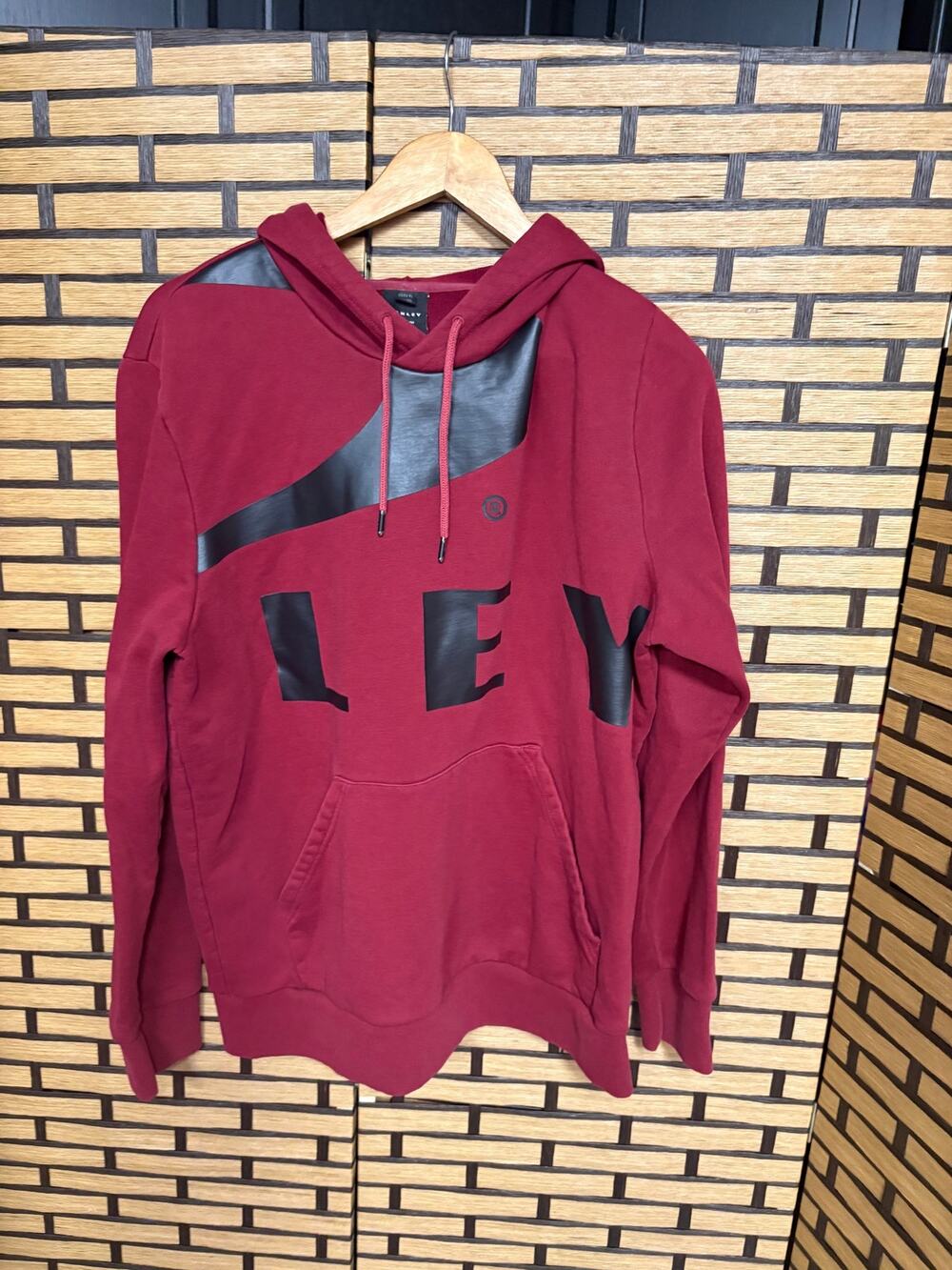 Oakley Burgundy Sweatshirt Size XL